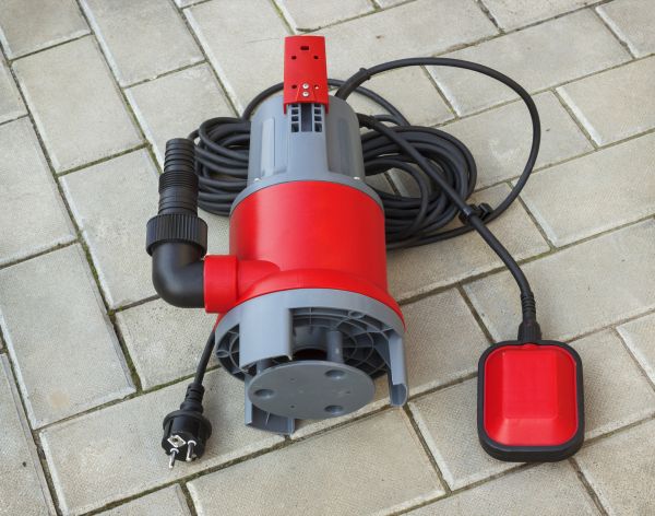 Submersible Pump Installation in Columbia